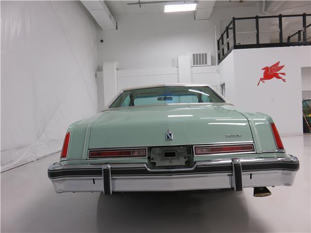 1977 Buick Regal Spring Edition - photo 2
