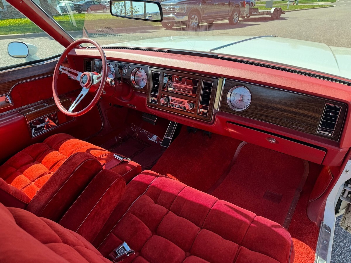 1977 Buick Riviera - photo 12