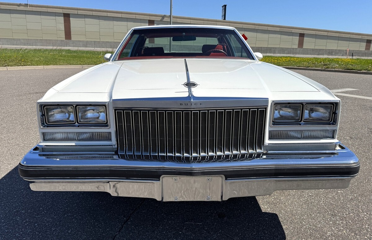 1977 Buick Riviera - photo 9