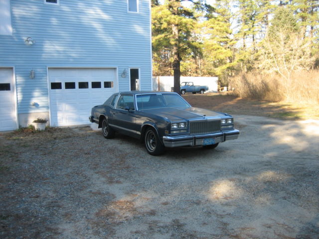 1977 Buick Riviera Base Coupe 2-Door - photo 2