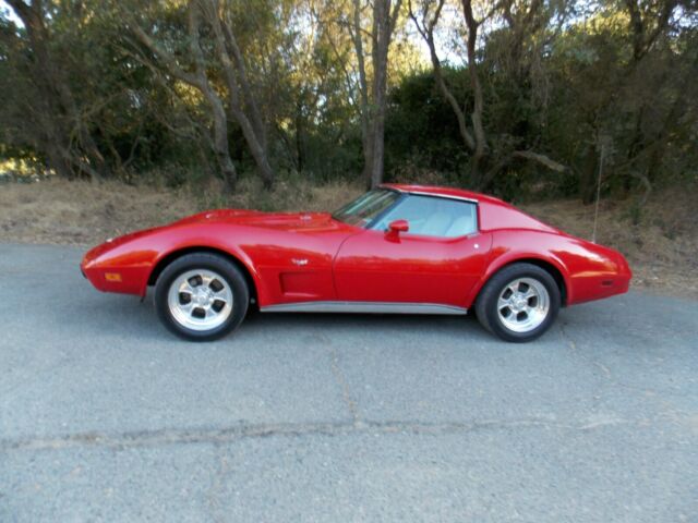 1977 Chevrolet Corvette L82 Custom Level Trim - photo 3