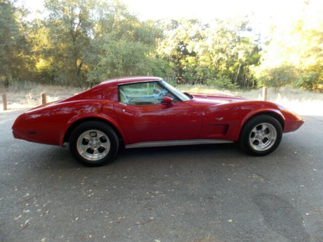 1977 Chevrolet Corvette L82 Custom Level Trim - photo 6