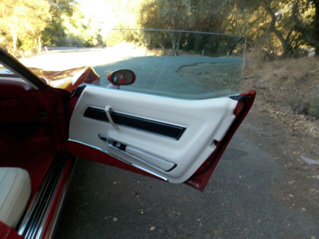 1977 Chevrolet Corvette L82 Custom Level Trim - photo 9