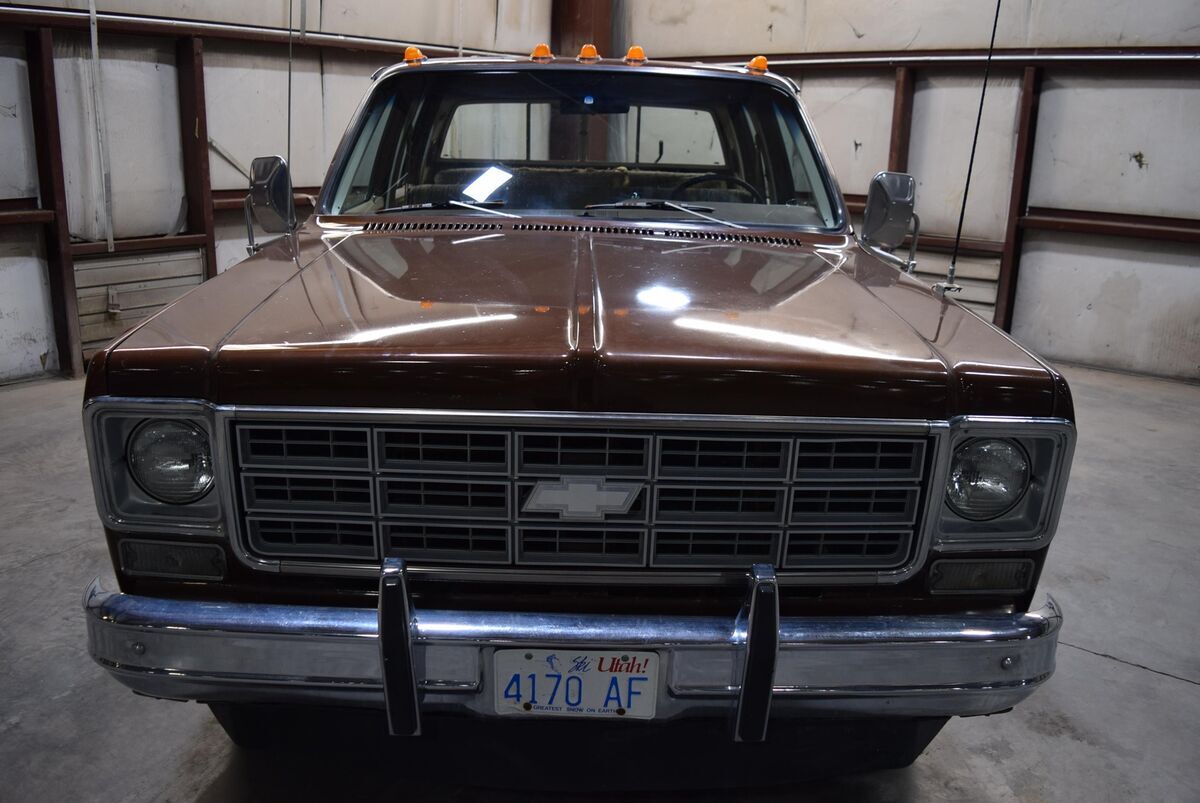 1977 Chevrolet C30 Camper Special - photo 10