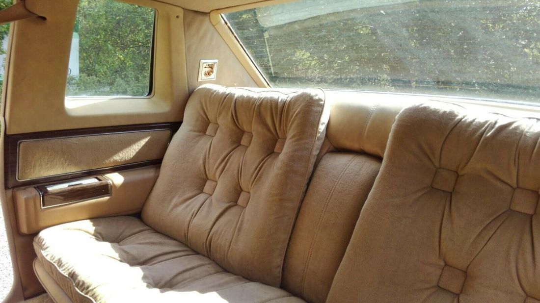 1977 Cadillac Fleetwood - photo 3