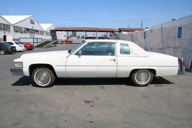 1977 Cadillac DeVille Coup - photo 2