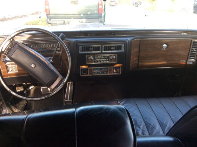 1977 Cadillac DeVille - photo 9