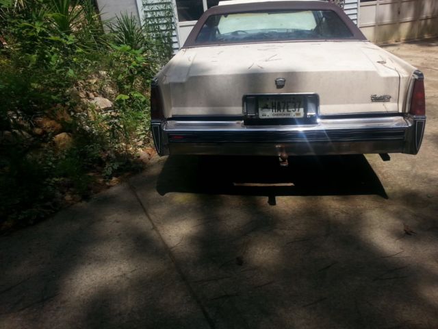 1977 Cadillac DeVille D'Elegance - photo 2