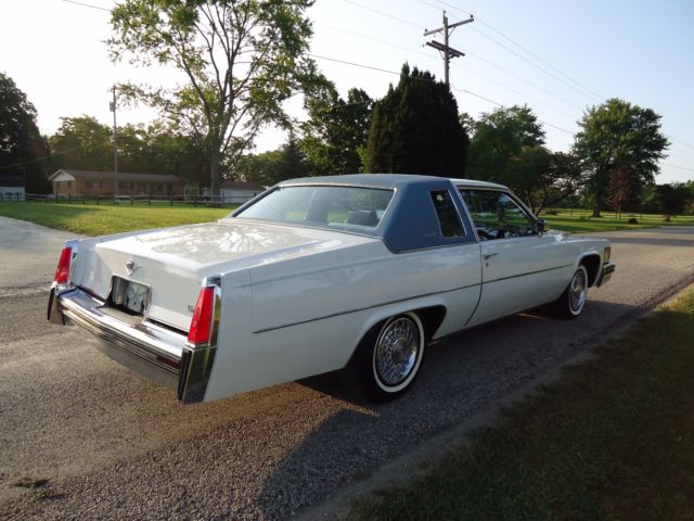 1977 Cadillac DeVille COUPE - photo 6