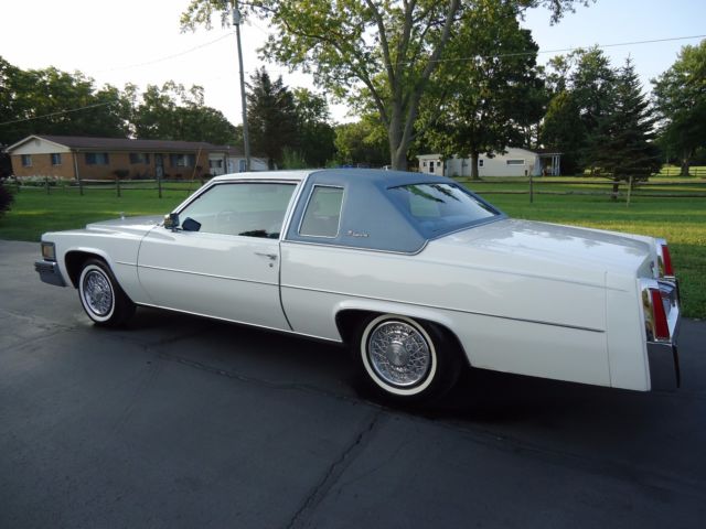 1977 Cadillac DeVille COUPE - photo 3
