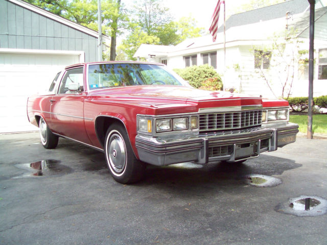 1977 Cadillac DeVille COUPE DEVILLE
