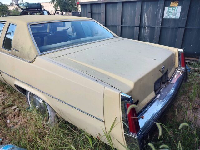 1977 Cadillac De Ville new body Coupe DeVille - photo 4
