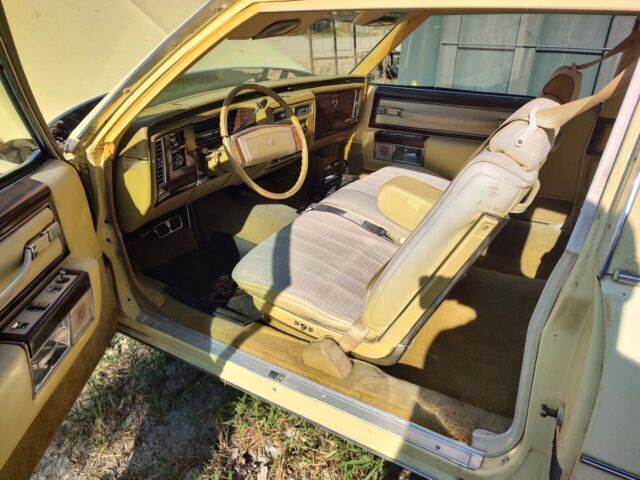 1977 Cadillac De Ville new body Coupe DeVille - photo 6