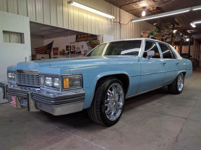 1977 Cadillac DeVille Base Sedan 4-Door - photo 2