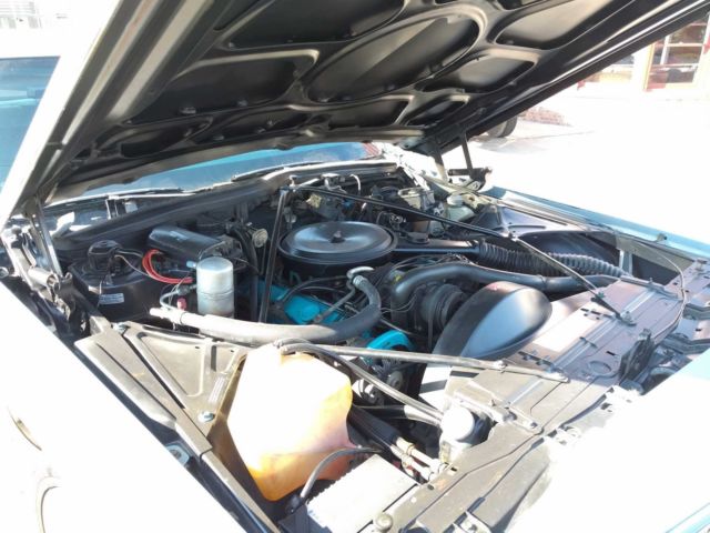 1977 Cadillac DeVille Base Sedan 4-Door - photo 5