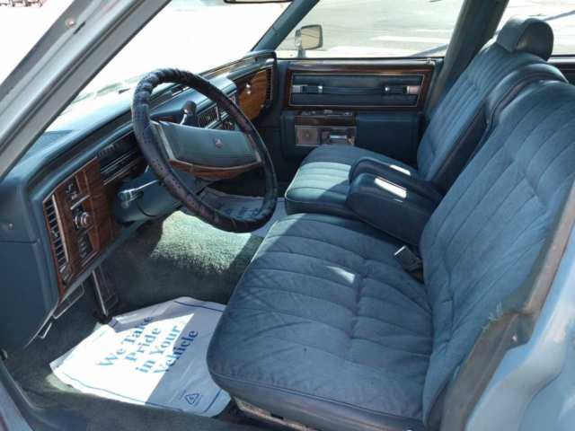 1977 Cadillac DeVille Base Sedan 4-Door - photo 7