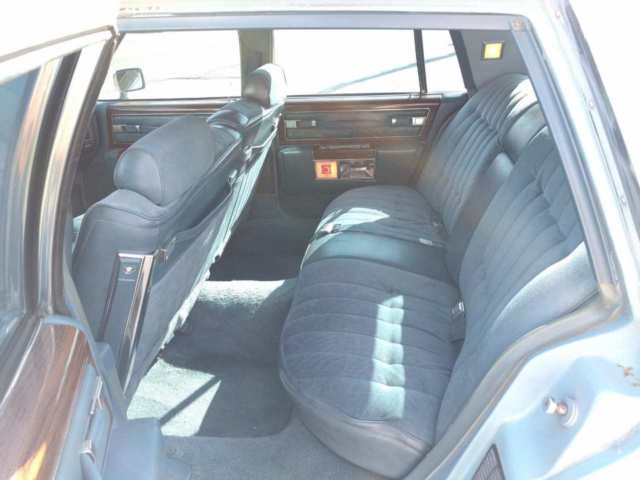 1977 Cadillac DeVille Base Sedan 4-Door - photo 8