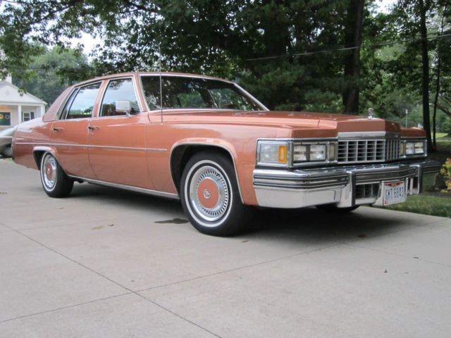 1977 Cadillac DeVille - photo 2