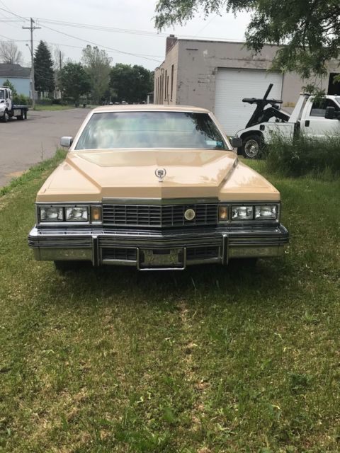 1977 Cadillac DeVille - photo 2