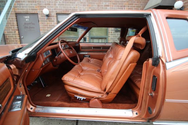1977 Cadillac Eldorado Biarritz - Rare Factory Rims - Collector Quality - photo 13
