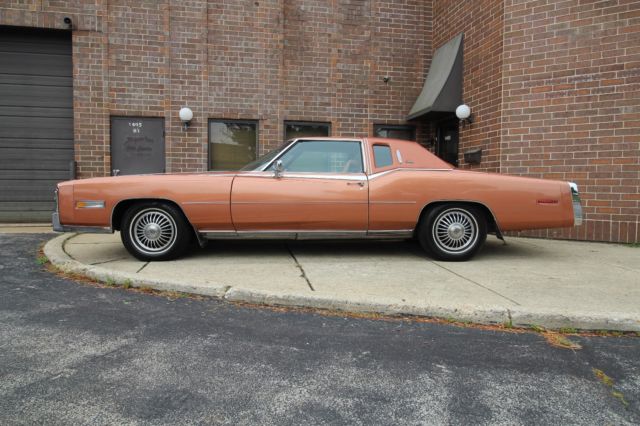 1977 Cadillac Eldorado Biarritz - Rare Factory Rims - Collector Quality - photo 2