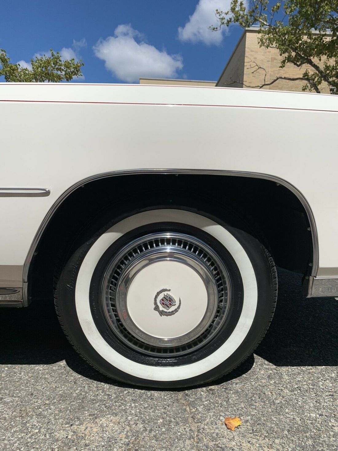 1977 Cadillac Eldorado Biarritz - photo 11