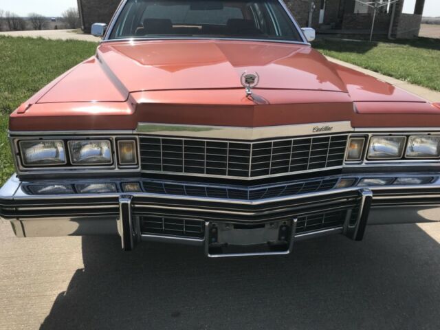 1977 Cadillac Fleetwood - photo 3