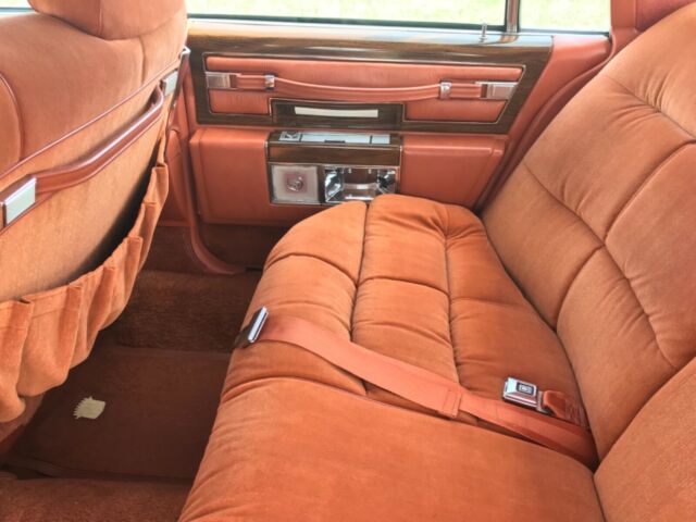 1977 Cadillac Fleetwood - photo 8