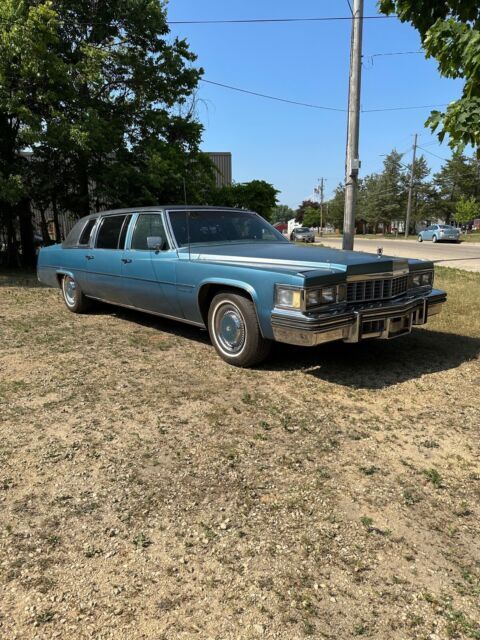 1977 Cadillac Fleetwood - photo 3