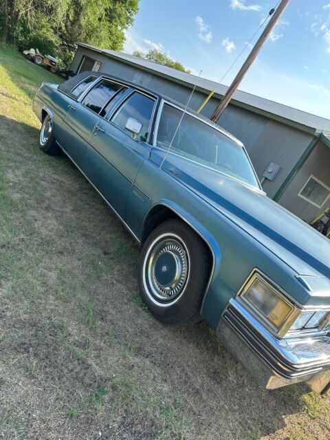 1977 Cadillac Fleetwood - photo 9