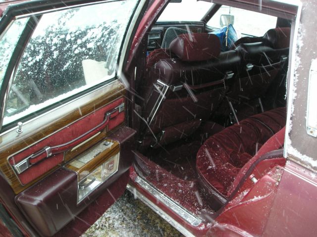 1977 Cadillac Fleetwood - photo 10