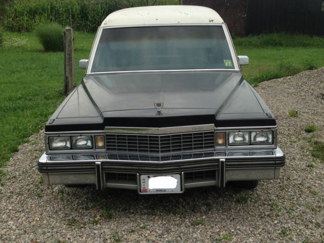 1977 Cadillac Miller-Meteor Hearse Landau Traditional