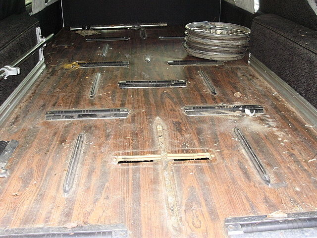 1977 Cadillac Miller-Meteor Hearse Landau Traditional - photo 11