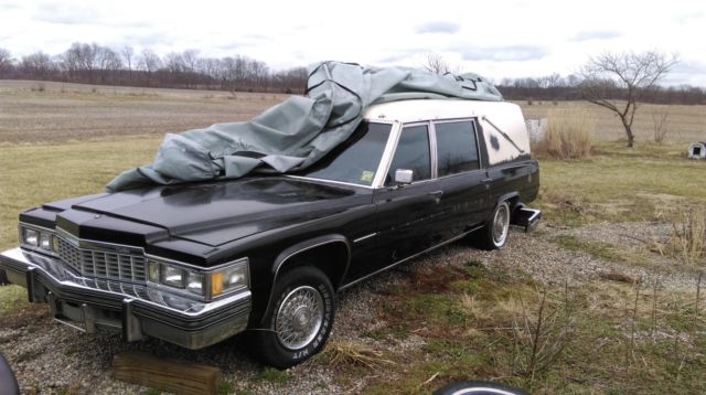 1977 Cadillac Miller-Meteor Hearse Landau Traditional - photo 2