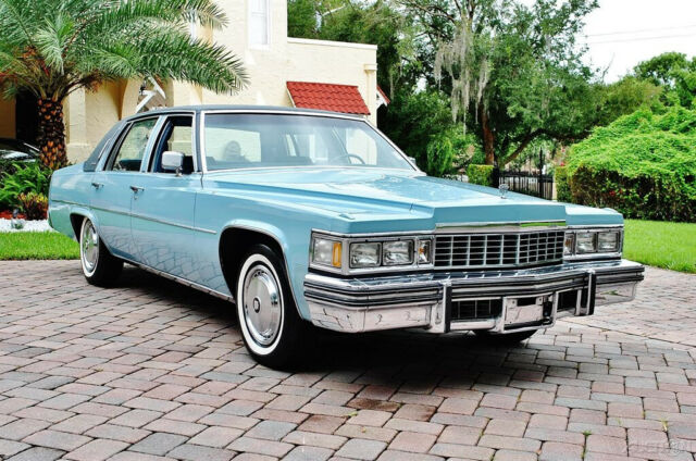 1977 Cadillac DeVille with Only 3046 Actual Miles not a misprint - photo 3