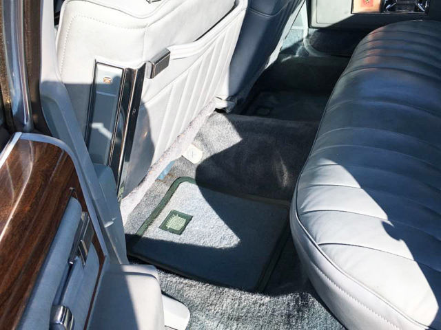 1977 Cadillac DeVille - photo 11