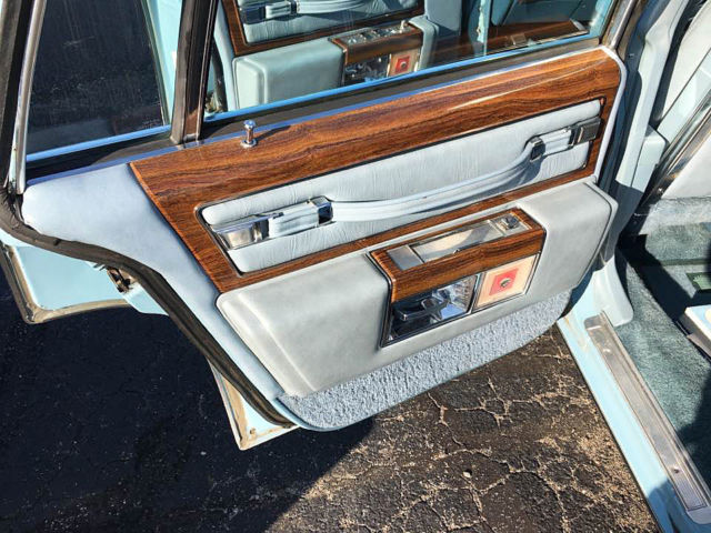 1977 Cadillac DeVille - photo 12