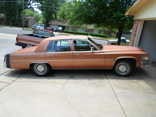 1977 Cadillac DeVille - photo 4