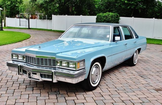 1977 Cadillac DeVille with Only 3046 Actual Miles - photo 2