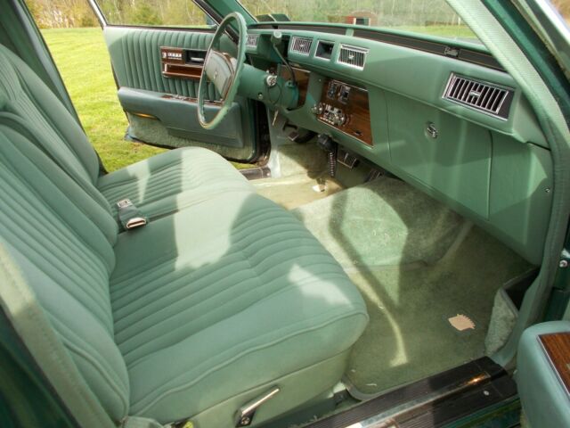 1977 Cadillac Seville - photo 6