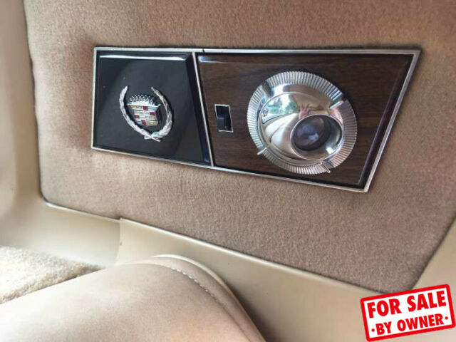 1977 Cadillac Seville - photo 2