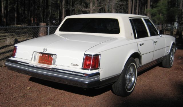 1977 Cadillac Seville - photo 2