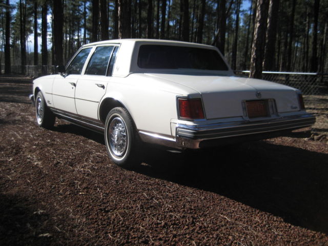 1977 Cadillac Seville - photo 3