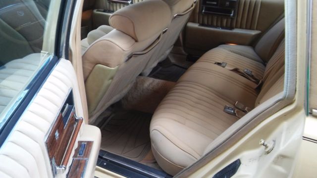 1977 Cadillac Seville - photo 8