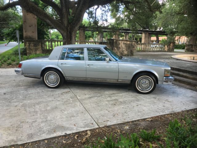 1977 Cadillac Seville w/28K miles 1977 Cadillac Seville