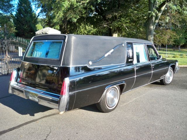 1977 Cadillac Hearse - photo 5