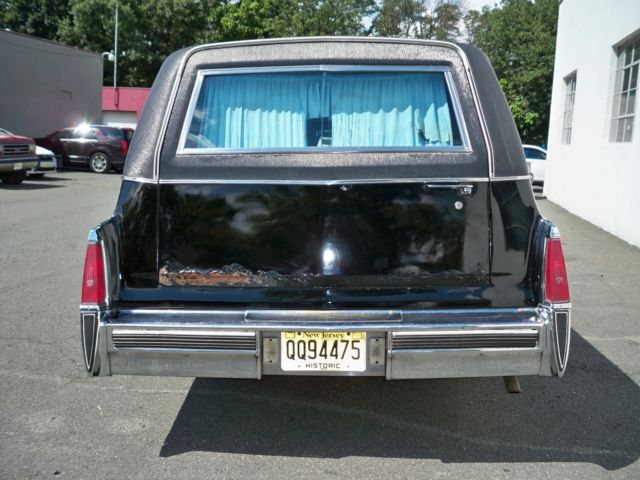 1977 Cadillac Hearse - photo 7