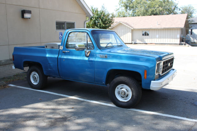 1977 Chevrolet C/K Pickup 1500 Custom Deluxe