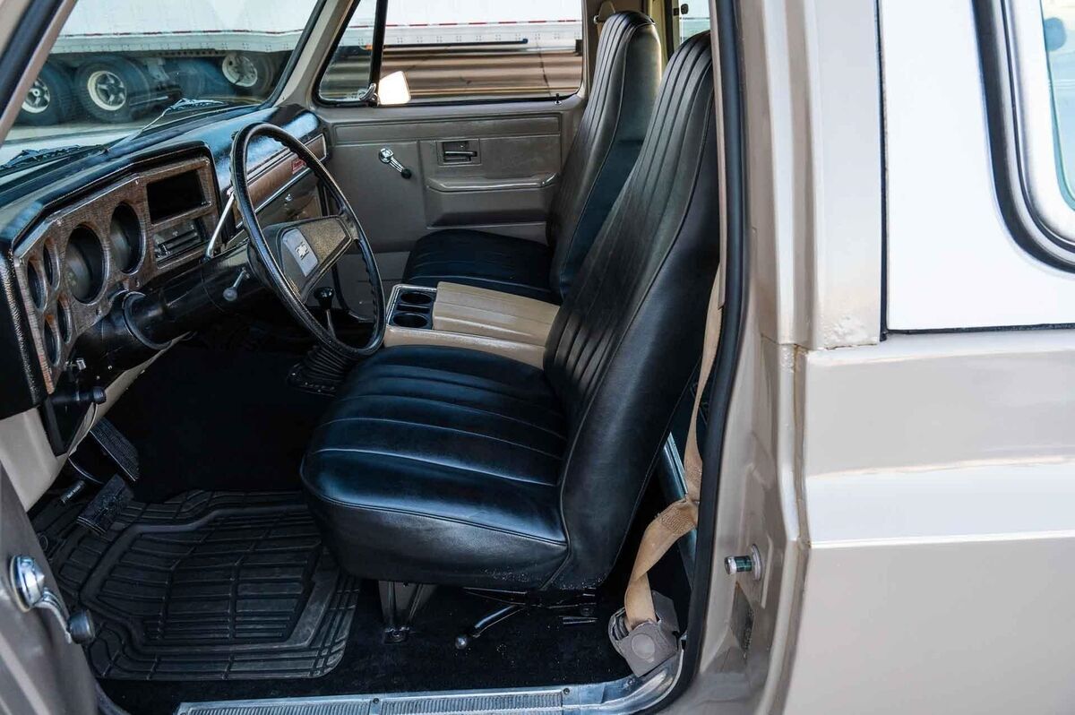 1977 Chevrolet Blazer LS Engine - photo 11