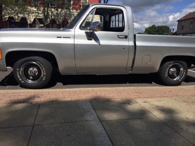 1977 Chevrolet C-10 Scottsdale - photo 2
